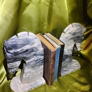 Marble Horse Head Bookends - Gray and White